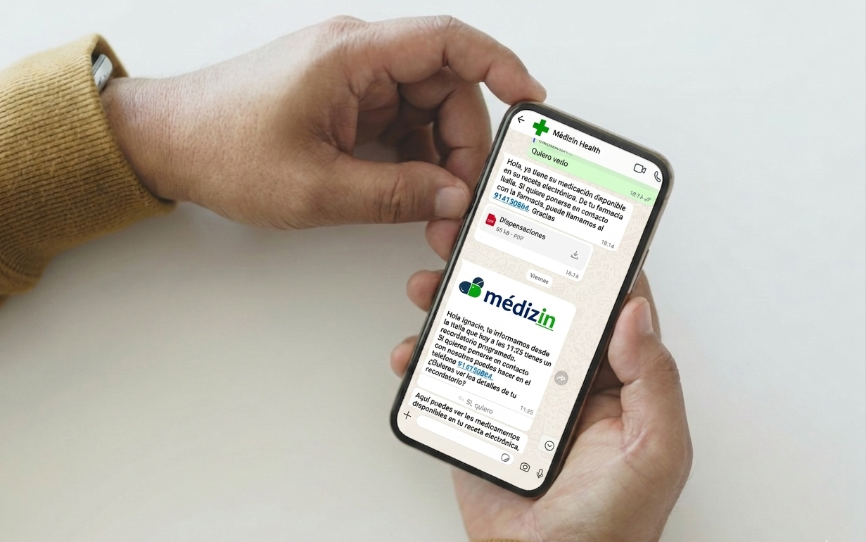 Paciente recibiendo aviso de medicación por WhatsApp desde Medizin